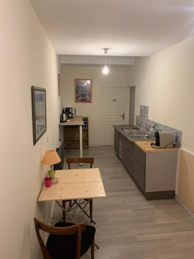 Au Pied Du Beffroy Apartment Arras Bagian luar foto