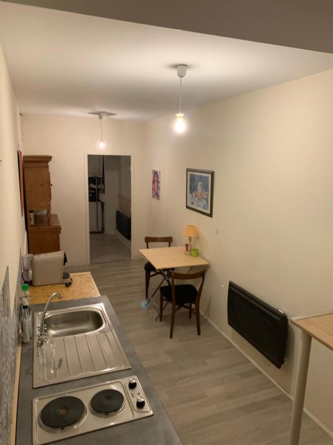 Au Pied Du Beffroy Apartment Arras Bagian luar foto