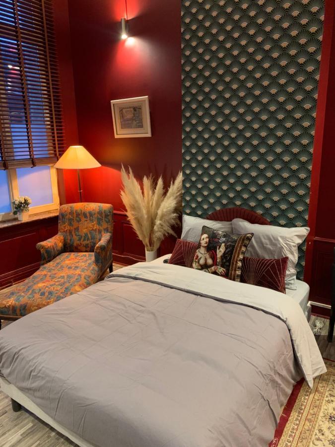 Au Pied Du Beffroy Apartment Arras Bagian luar foto